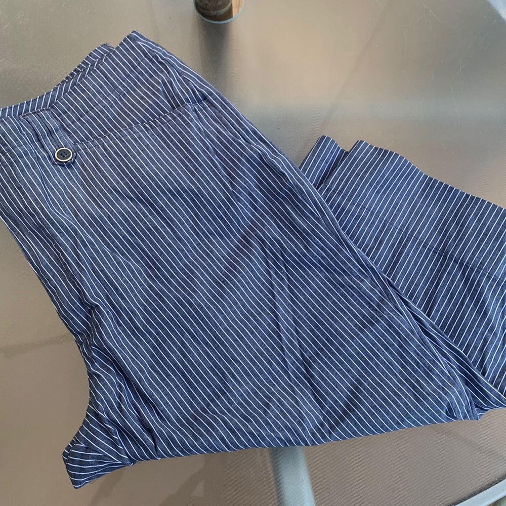 White stag stretch size 12 crops